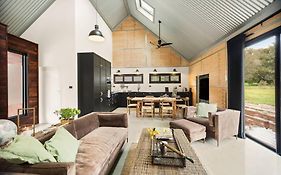 3Blacksheds